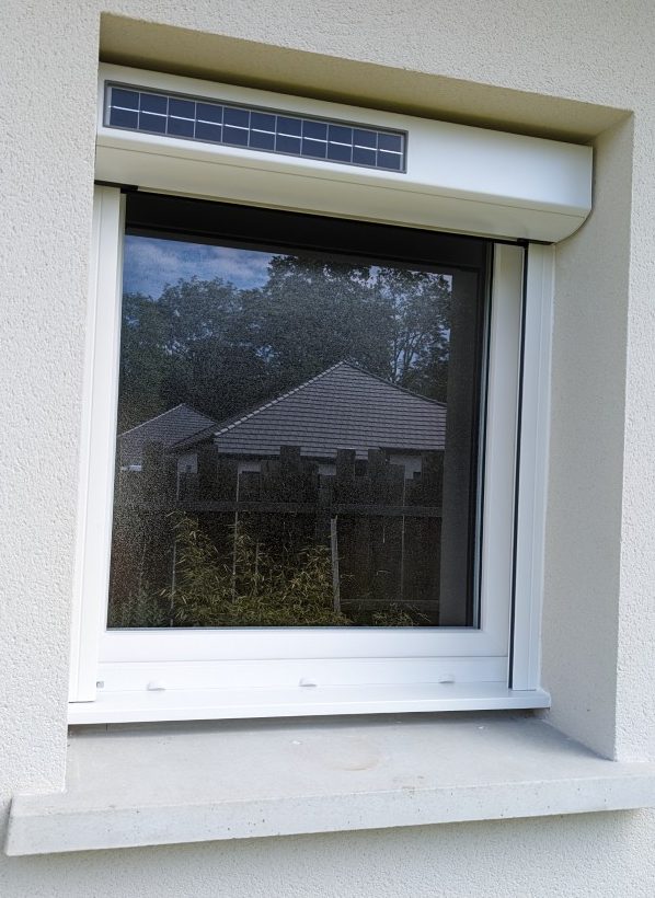Volets roulants solaires lames aluminium blanc