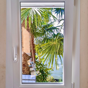 Fenêtre PVC CYBEL vue de face 2