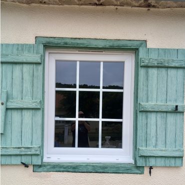 Fenetre PVC PAU Oscillo battant et petit Bois